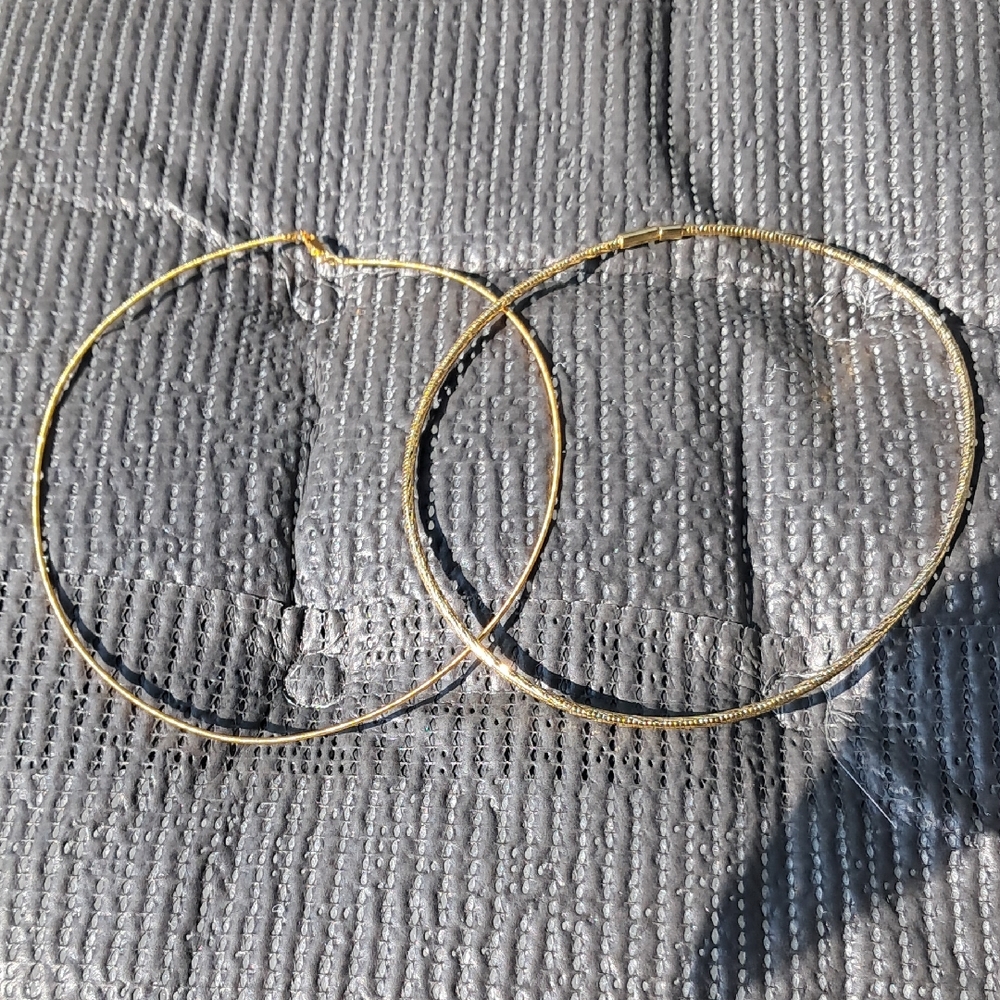 2 Pcs Gold Tone Necklaces - Thin Textured Pair